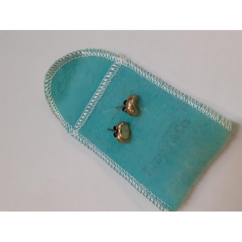 60 - A pair of Tiffany silver Elsa Perettii design 'Bean' earrings and branded pale blue dust bag
Locatio... 