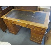A Victorian oak twin pedestal, nine drawer desk, 71cm high, 120cm w
Location: A4M