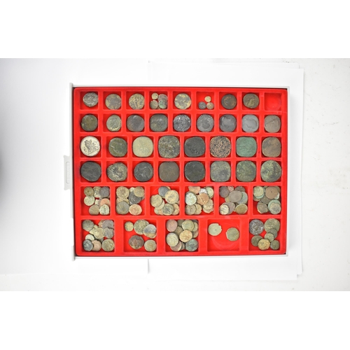 18 - A large group of mixed Roman Empire bronze coinage to include Sestertii/Sesterces, As and Dupondius ... 