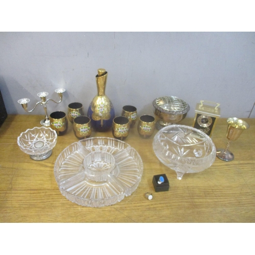 37 - ***THIS LOT HAS BEEN WITHDRAWN***
A mixed lot to include a Venetian glass spirit decanter with six m... 