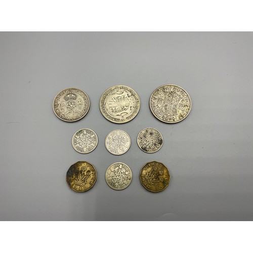 29 - Selection of George V and George VI Coinage including Half Crown, Two Shilling, Sixpences and More
