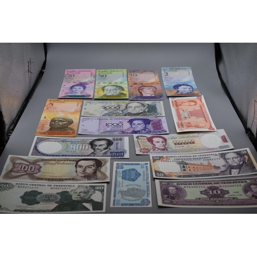 32 - Collection of Bank Notes from Venezuela
