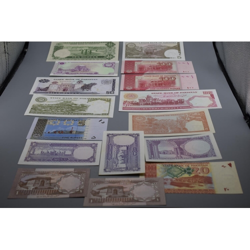 41 - Collection of Bank Notes from Pakistan