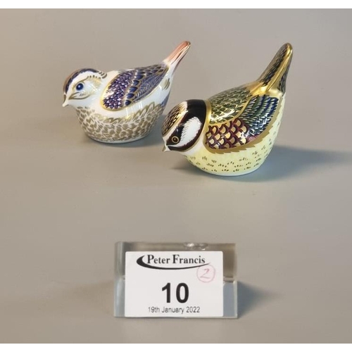 10 - Two Royal Crown Derby bone china bird paperweights, both with gold stoppers. (2)
(B.P. 21% + VAT)