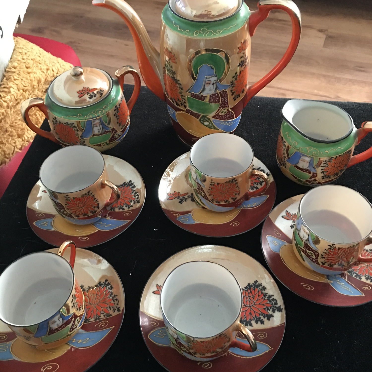 LOVELY HAND PAINTED SAMURAI 15PCS TEA SET LOVELY CONDITION