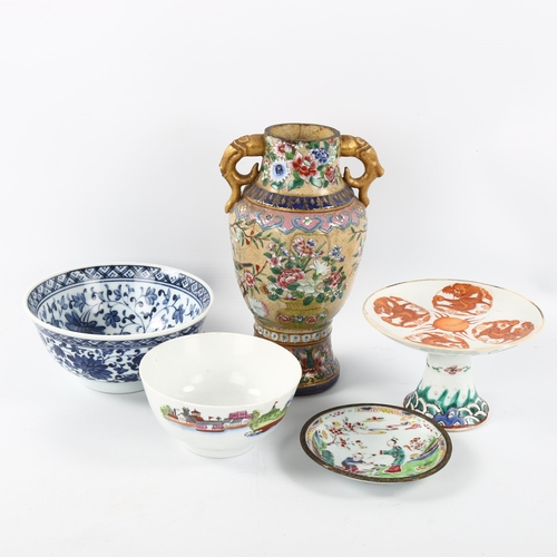 1040 - A group of Chinese porcelain items, including an enamel painted porcelain 2-handled vase, height 21c... 