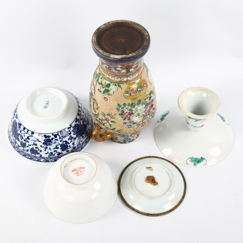 1040 - A group of Chinese porcelain items, including an enamel painted porcelain 2-handled vase, height 21c... 