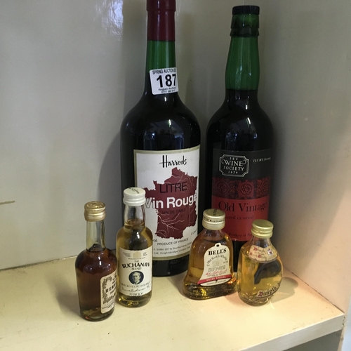187 - 2 x old bottles of wine and 4 x whiskey miniatures