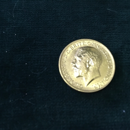 108 - Full GOLD Sovereign London Mint 1912, crisp condition