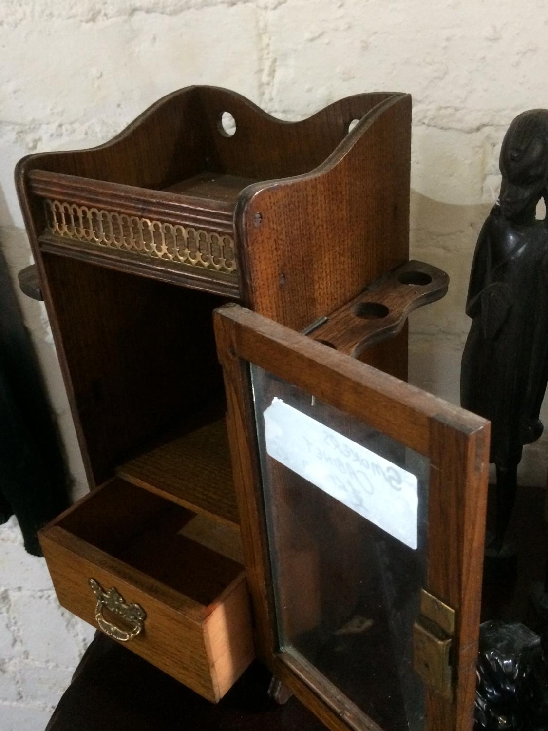 Smokers tobacco and pipe