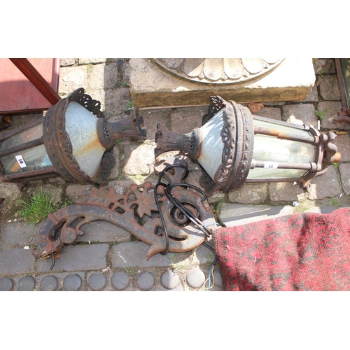 11 - Cast Iron Antique Lantern Light fitting with Foliate Bracket