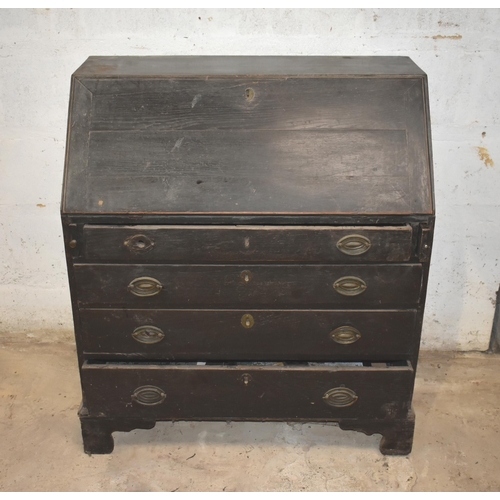 13 - An antique oak desk                                                          

Subject to VAT