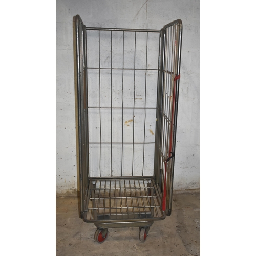 17 - A steel roll cage                                                         

Subject to VAT