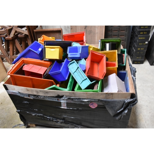 29 - Quantity of assorted plastic storage bins                        

Subject to VAT