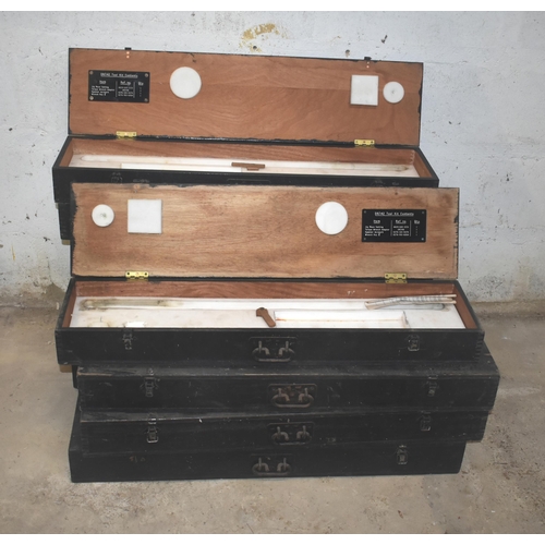 40 - 10 ex-military toolboxes                                                   

Subject to VAT