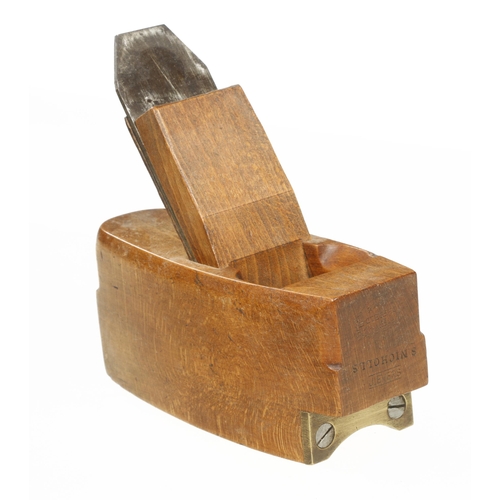 791 - A most unusual and little used beech capping plane by PRESTON with inset brass front F