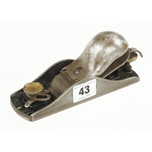 43 - A USA STANLEY knuckle joint block plane with orig iron G+