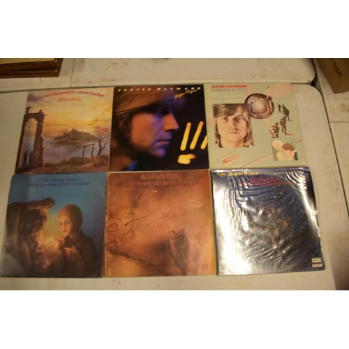 5X - A varied of collection of vinyl records to include easy listening, 80s, rock, blues etc (100+)

In u... 