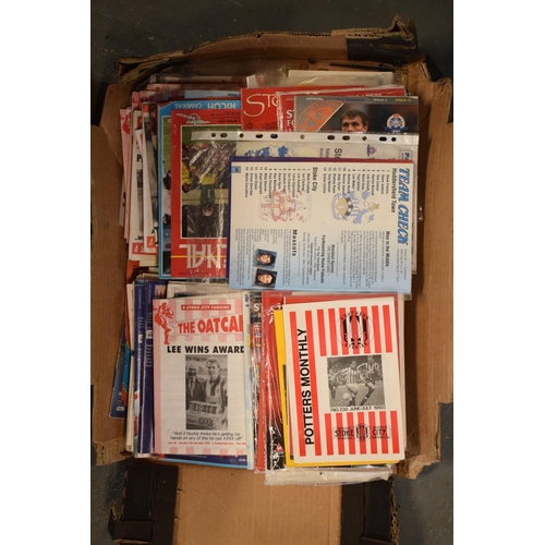 14 - A collection of mainly Stoke City football programmes and Oatcakes mainly from the 1990s onwards (qu... 