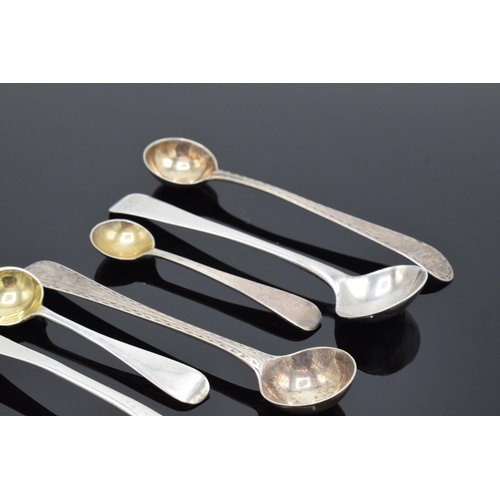 233 - A collection of English silver mustard and salt spoons (6). 46.5 grams.