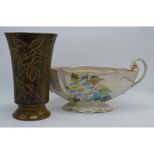 188 - A pair of Royal Winton items to include a floral lustre 'Vanessa' posy basket and an Antigua vase (2... 