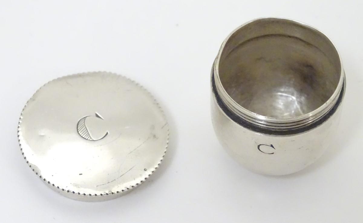 A small silver pyx / holy communion wafer box hallmarked London 1913 ...