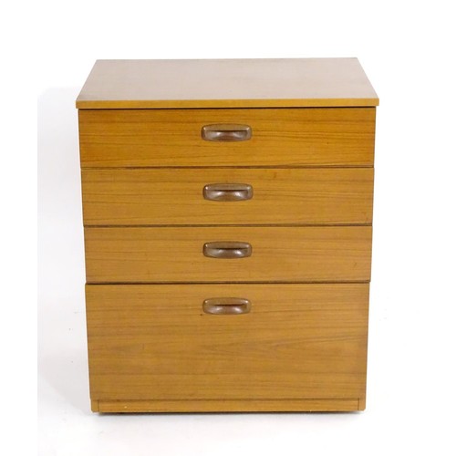 13 - Vintage retro, mid-century: a Schreiber small chest of four drawers, standing on castors, 28