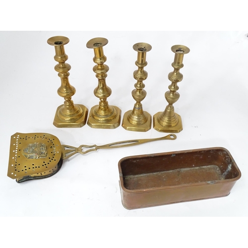 18 - A quantity of brass and copper wares to include coal scuttle, kettles, copper pot, candlesticks, etc... 