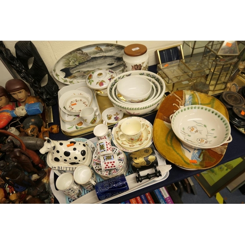 78 - Collection of ceramic items including Royal Worcester Evesham pattern wares, Portmeirion bowls, Flor... 