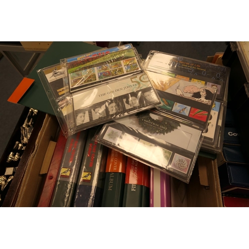 382 - Quantity of Royal Mail first day covers, circa 1982 - 2015, contained within albums and approx. 370 ... 