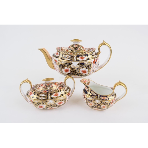 44 - Royal Crown Derby imari tea service, circa 1890-1915, comprising teapot, lidded sucrier and milk jug... 