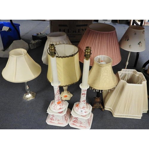 95 - Pair of decorative pink decorated pottery table lamps and other decorative table lamps