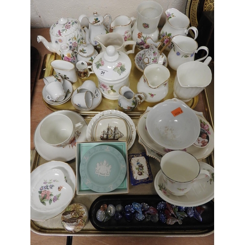 31 - Assorted ceramics including Aynsley and Coalport pin dishes, milk jugs, child's tea service; also a ... 