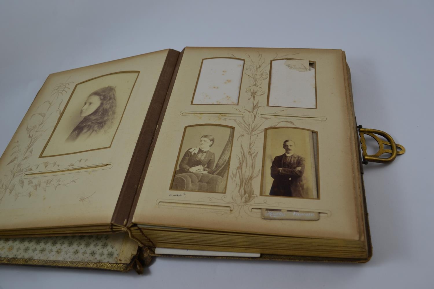 Victorian Photograph Album & Contents. Album AF.