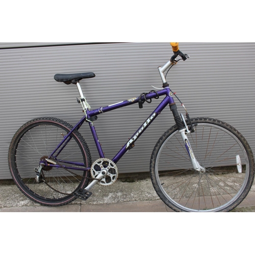 purple apollo bike