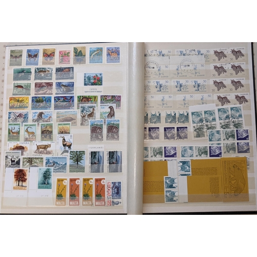1013 - Thematic; Animals; stockbook of mainly 1960s u.m. and used/c.t.o. inc. sets, nearly all European. (c... 