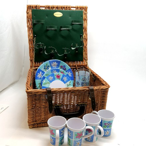 36 - Fortnum and Mason picnic hamper with contents.