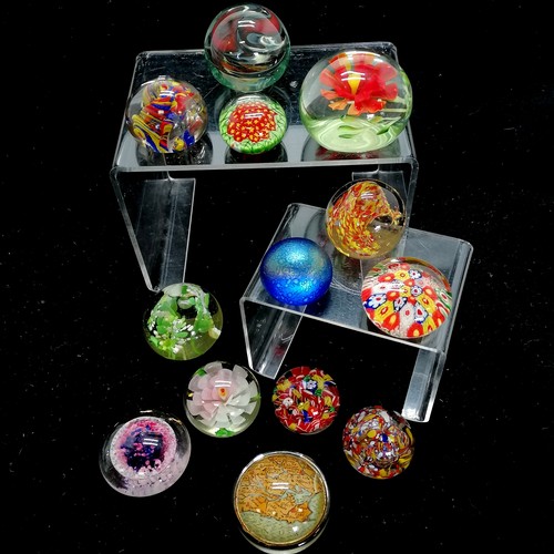 13 x paperweights inc map SOLD ON BEHALF OF THE NEW BREAST CANCER UNIT APPEAL YEOVIL HOSPITAL
