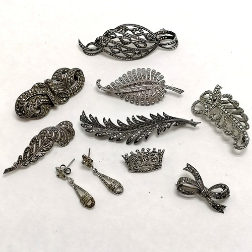 228 - Qty of silver marcasite jewellery 7 brooches + pair of earrings t/w white metal marcasite brooch ~ t... 