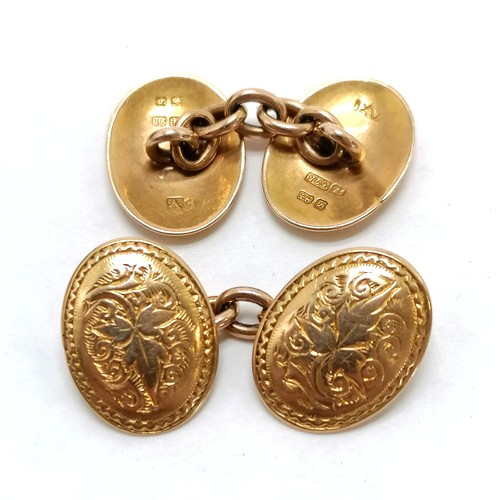 287 - Pair of antique 15ct hallmarked gold gents cufflinks with hand chased decoration to fronts (5.9g) in... 