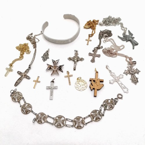 331 - Small qty of religious jewellery inc stainless steel Lords prayer bangle, silver crosses, silver gil... 