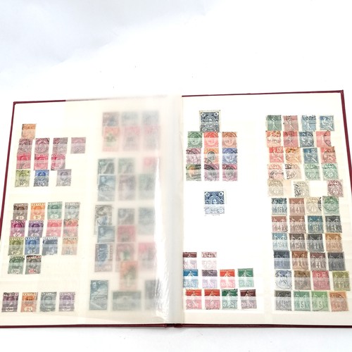 460 - Stockbook containing world collection of stamps (750+) inc mint