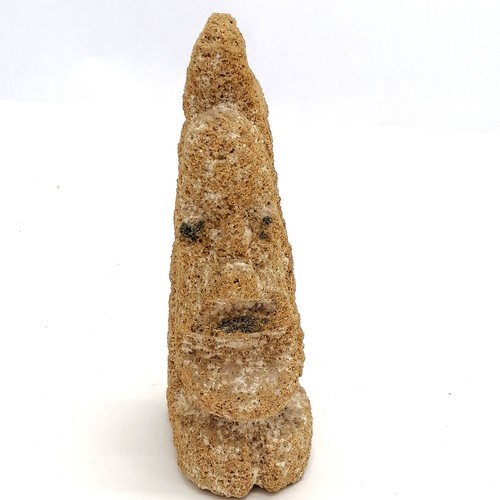 528 - South American pre-columbian volcanic rock effigy carving - 18cm