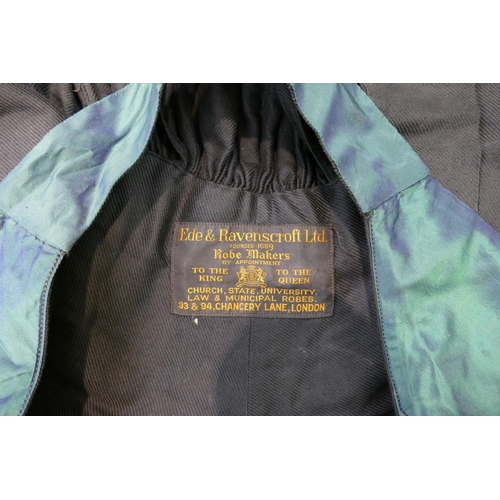 Ede Ravenscroft Limited Swansea Graduation Robe And 2 Hats