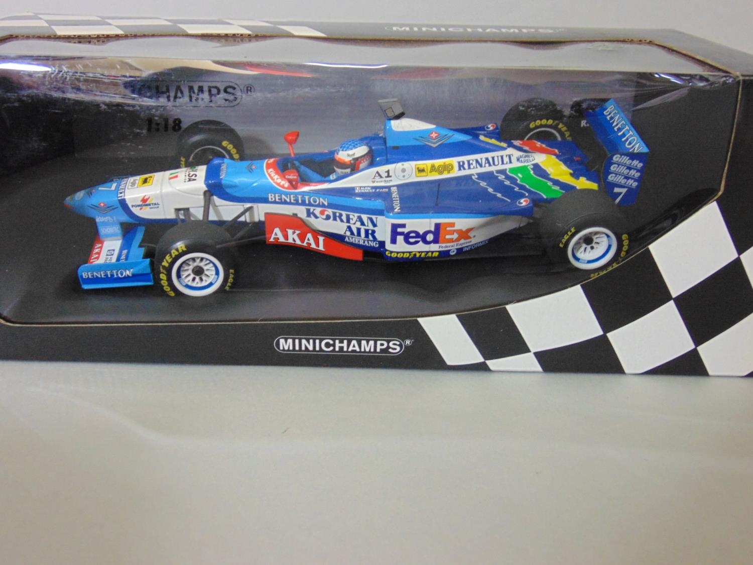8 Minichamps Grand Prix Formula One 1:18 scale boxed model racing cars ...