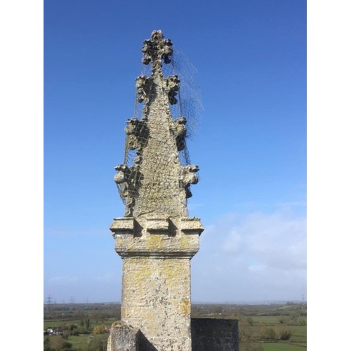 2034 - (1 of 3 lots) An early 17th century Oolitic limestone pinnacle with Crocket detail, approximate heig... 