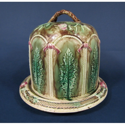 1007 - A 19th century majolica stilton dish and cover with mottled green and brown glazed detail,  moulded ... 