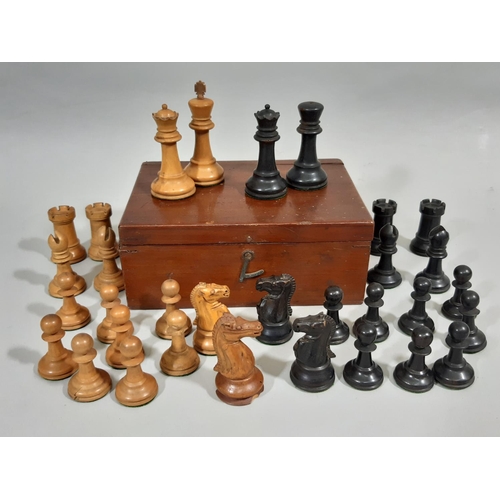 10 - Boxwood and ebony chess set in the Staunton style, replacement white knight. CR; finial missing on b... 