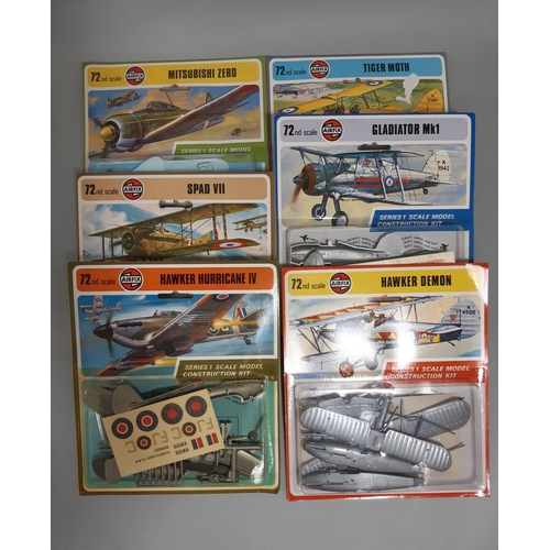 43 - 12 Airfix Series 1 Scale Model Construction Kits of aircraft in bubble packaging, all 72nd scale and... 
