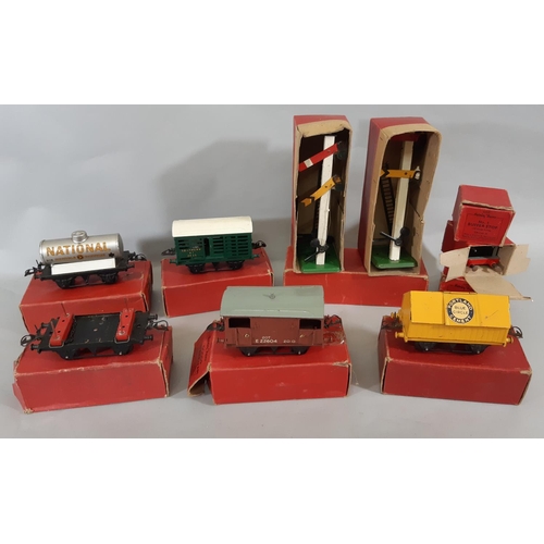 57 - Large collection of 0 gauge Hornby rail items including boxed Good Set No 50, boxed Goods Brake Van,... 